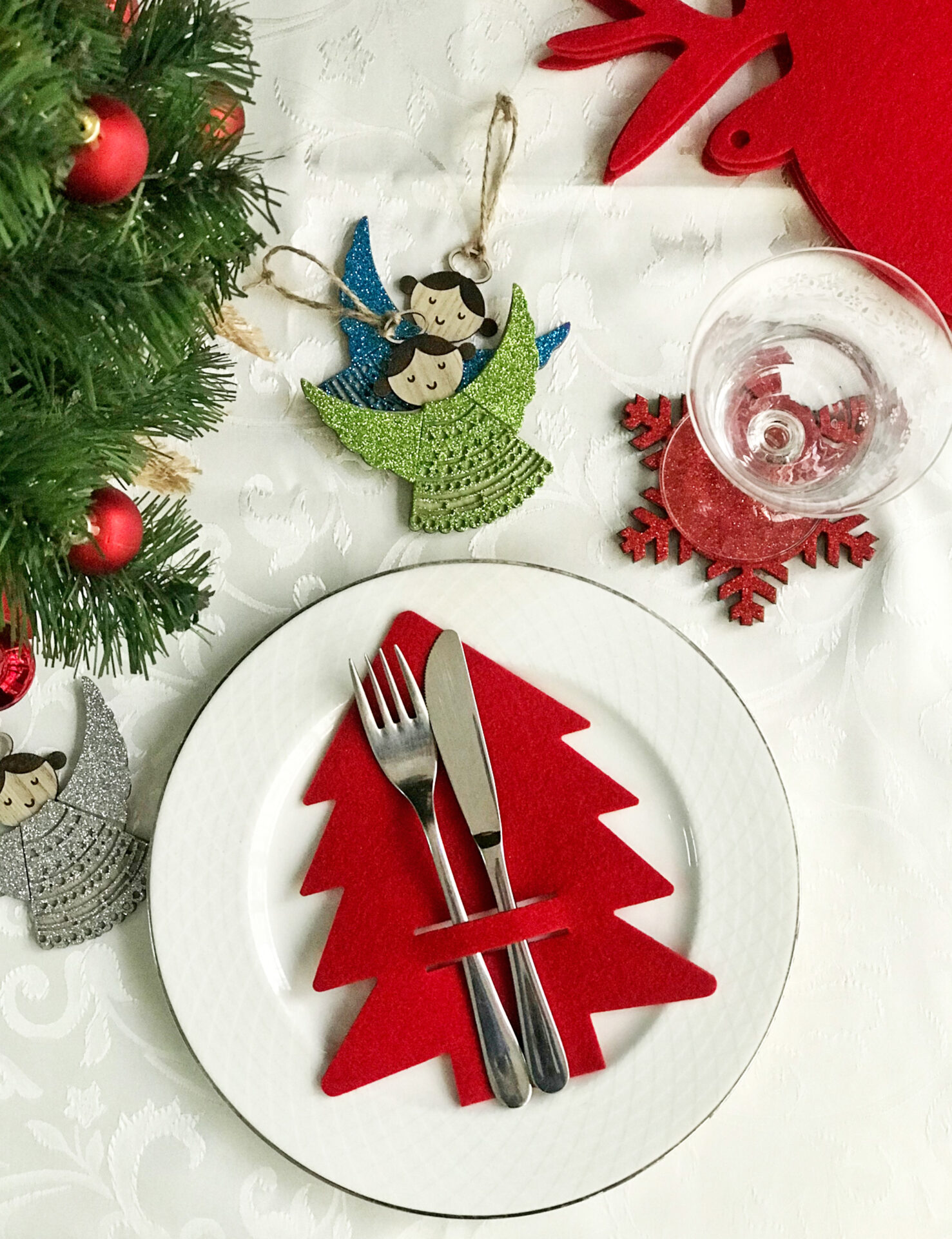 6'lı Kırmızı Keçe Servislik