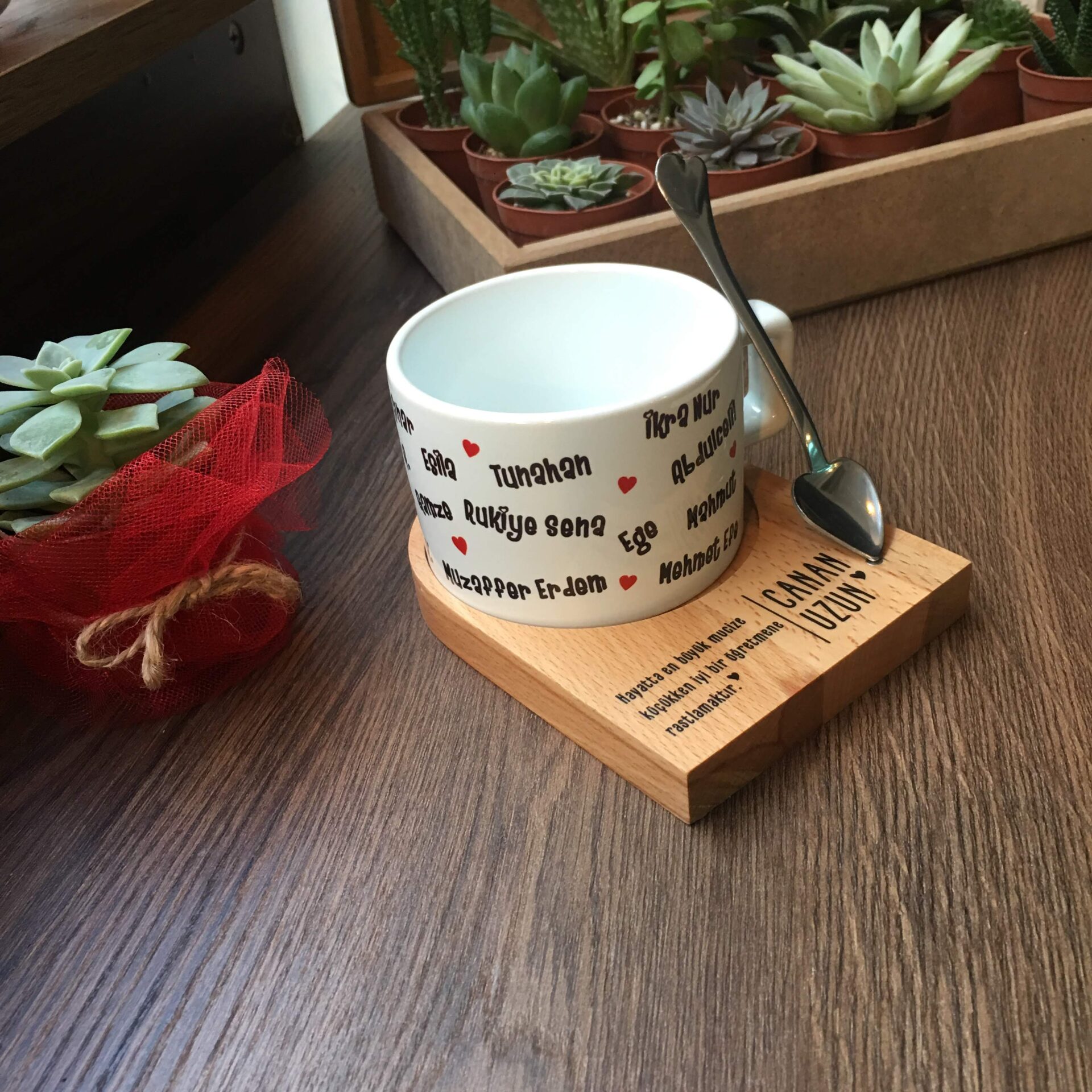 Öğretmene Özel Ahşap Altlıklı Fincan Seti (Tasarım 3)