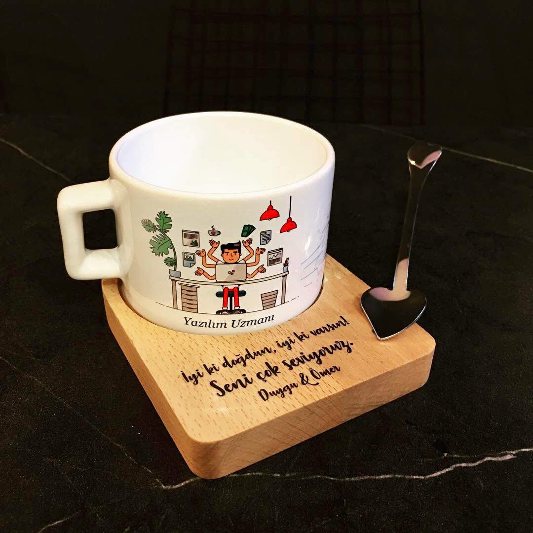 Yazılımcıya Özel Ahşap Altlıklı Fincan Seti